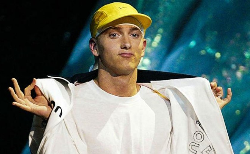 Eminem ataca lobby pró-armas dos EUA em show