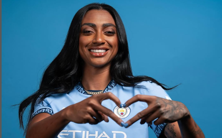 Manchester City feminino contrata sua primeira jogadora brasileira