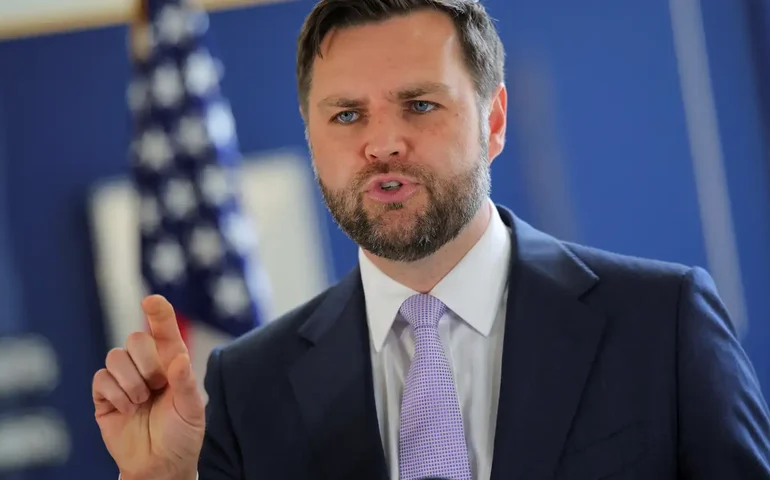 JD Vance afirma que cessar-fogo com Irã é frágil, mas pode ser mantido