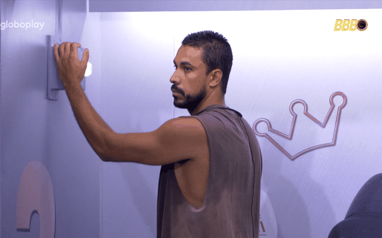 'BBB 25': Após 9 horas de prova, Maike é o novo líder