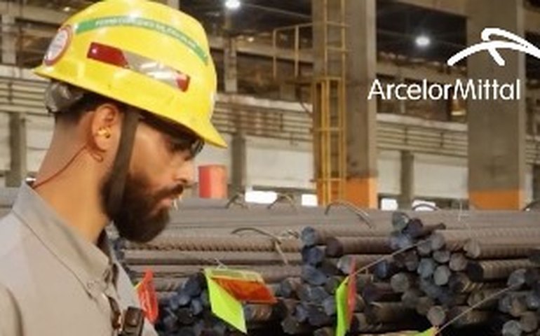 ArcelorMittal tem lucro de US$ 287 milhões, menos que o esperado, no 3º trimestre