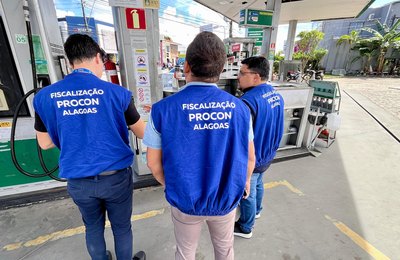 Procon Alagoas intensifica fiscalização em postos que não repassam redução de preço da gasolina