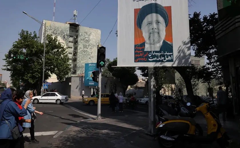 Eleições no Irã mobiliza 80 candidatos