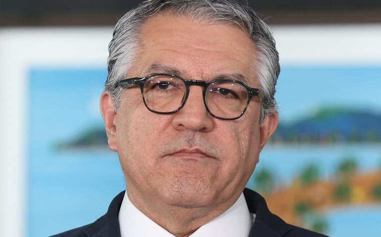 Padilha desiste de ir a Assembleia Geral da ONU e chama restrições americanas de 'inaceitáveis'