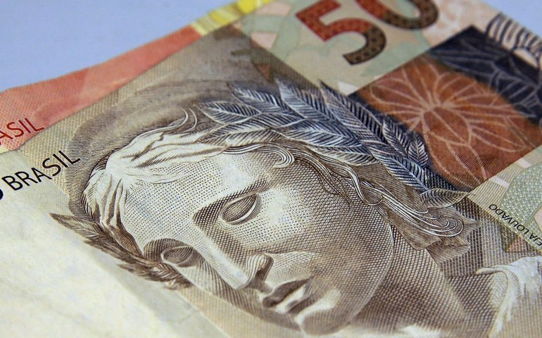Brasil: governo federal arrecada R$ 2,7 trilhões em 2024 e registra maior valor da história