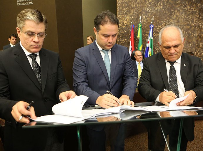 TJ firma convênio com Estado para aplicar penas pedagógicas a infratores de trânsito