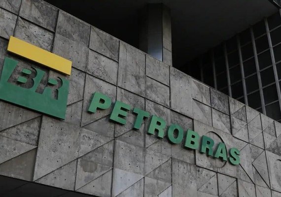 Mudança estratégica: Petrobras favorece milho para etanol e pode afastar Raízen