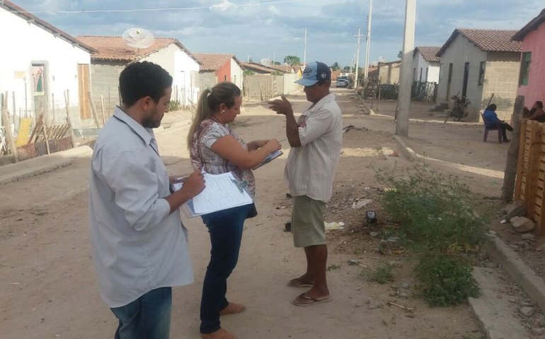Prefeitura de Delmiro Gouveia auxila Governo do Estado na regularização dos moradores das 369 casas