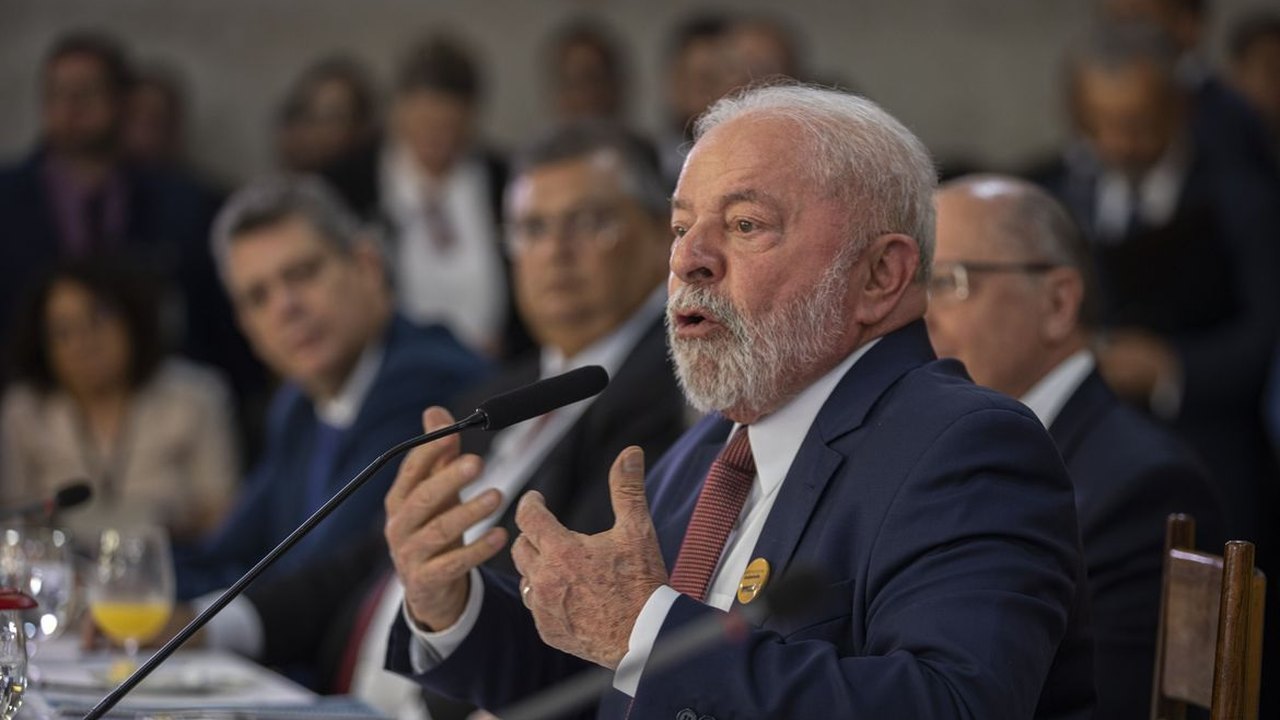 Em Portugal, Lula reforça crítica ao atual nível da taxa Selic