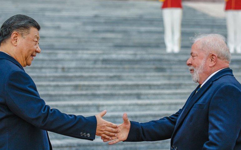 Tropas brasileiras de paz na Ucrânia: ação 'pouco viável' devido a contexto interno, avalia analista