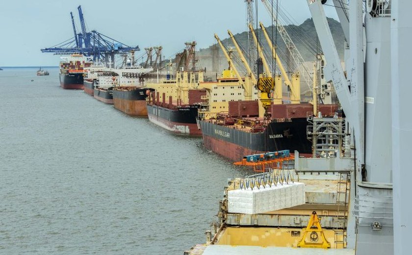 Comissão debate infraestrutura do sistema portuário brasileiro