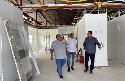 Secretário da Saúde inspeciona obras das UPAs de Coruripe e Marechal Deodoro