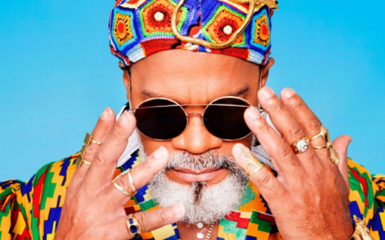 Brown em shows emblemáticos, na Bahia e em NY