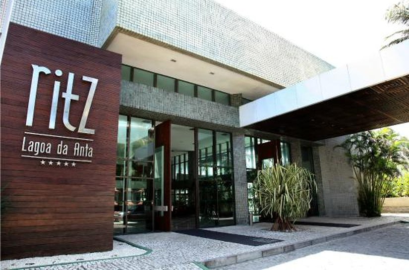 MPT/AL ajuíza ação contra Hotel Ritz por jornada de trabalho excessiva