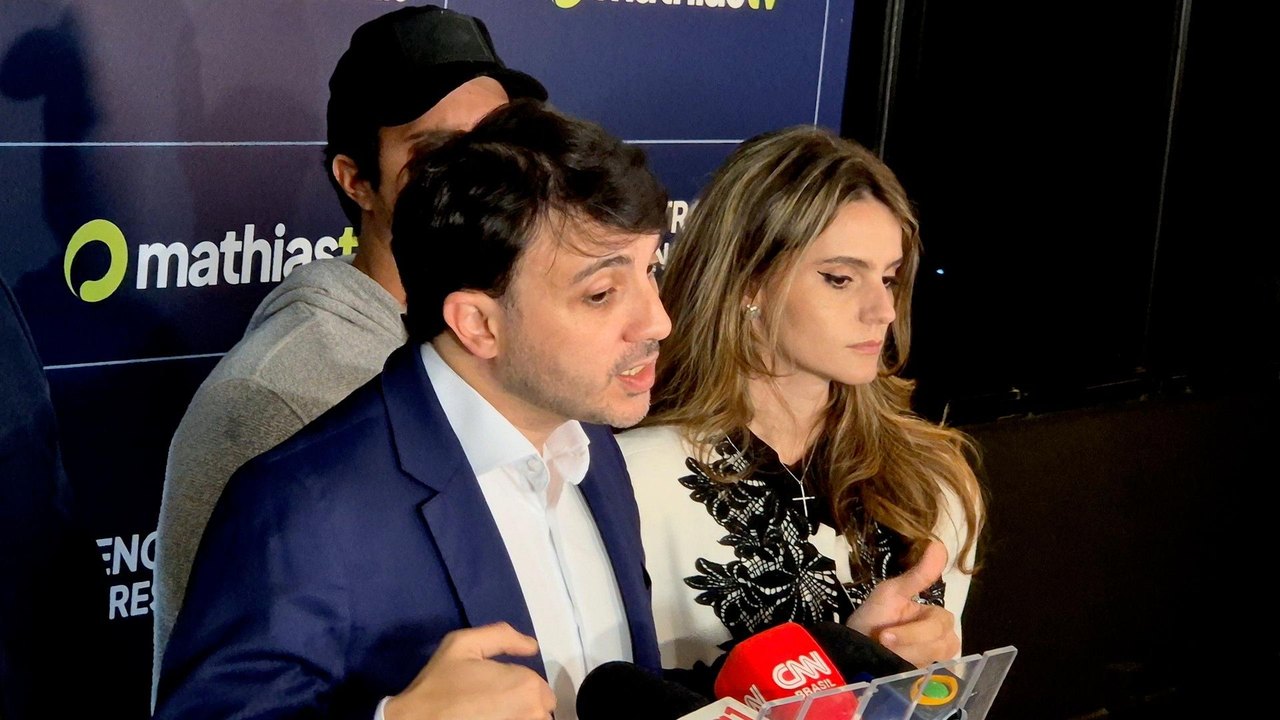 Renan Santos critica STF e diz que Brasil deve escolher entre China e EUA para explorar minerais críticos