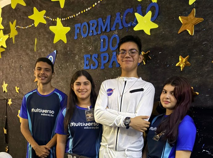 Aprender investigando: escolas apostam na pesquisa científica para desenvolver pensamento crítico