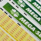 Mega-Sena acumulada sorteia R$ 55 milhões neste sábado