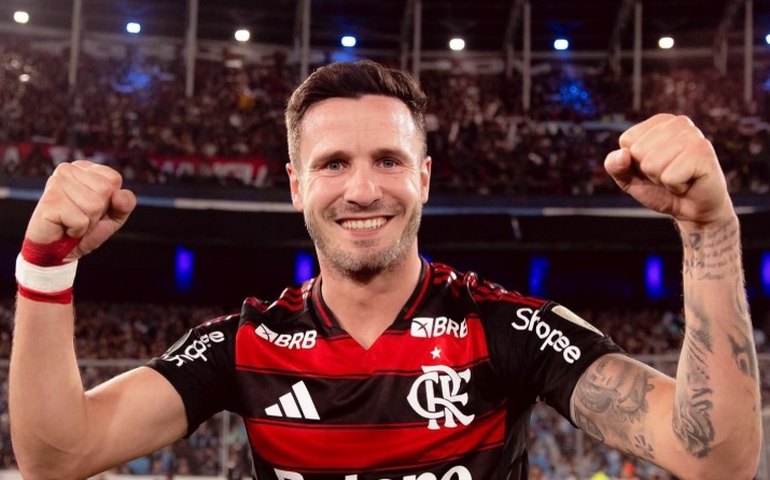 Saúl passa por cirurgia no calcanhar e inicia recuperação na Espanha