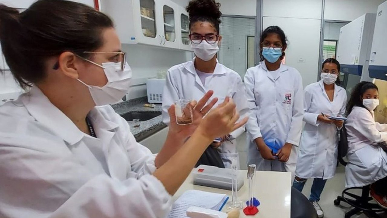 Inscrições para o Programa Futuras Cientistas vão até 6 de novembro