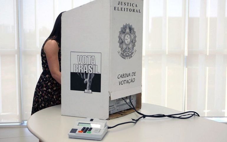 TSE estuda medidas para diminuir abstenção e pode dificultar justificativa de ausência de eleitores