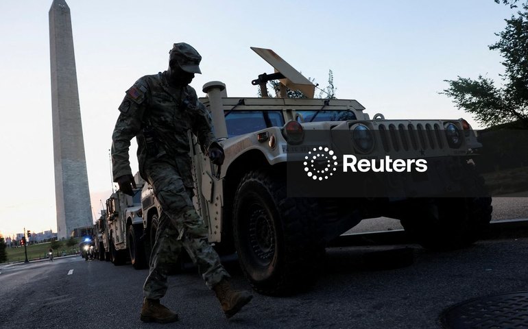 Guarda Nacional chega a Washington DC; prefeita denuncia autoritarismo