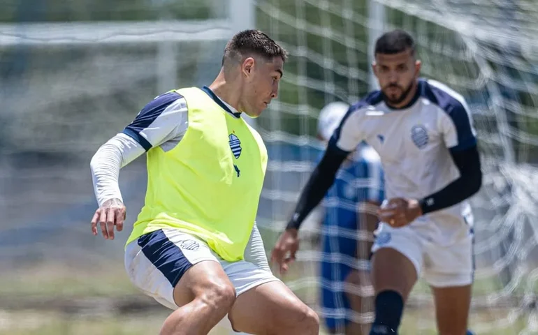 'Pitbull' na mira e reforços em Maceió: CSA acelera montagem do elenco para 2026