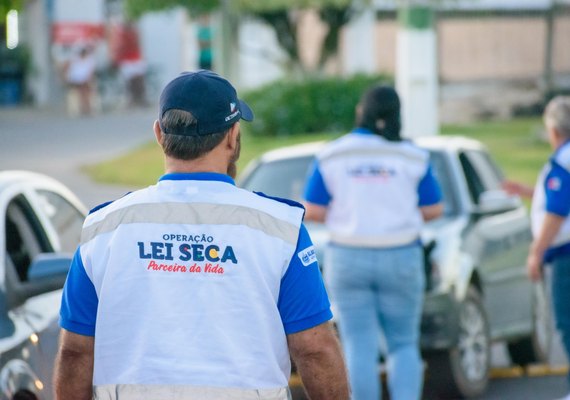 Lei Seca em Alagoas: campanha educativa percorre 8 cidades e realiza 1.425 testes de alcoolemia