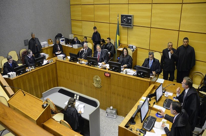 3ª Turma do STJ condena ex-ministro e jornalista por ofensas a Collor