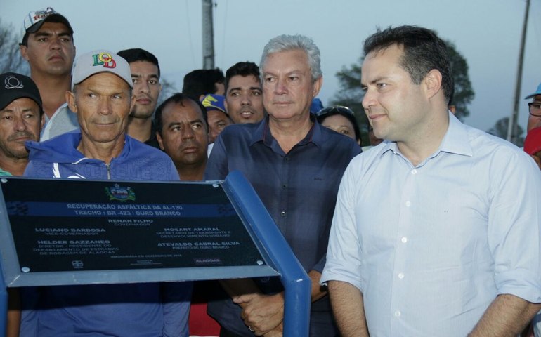 Governador inaugura mais de três quilômetros de rodovia em Ouro Branco