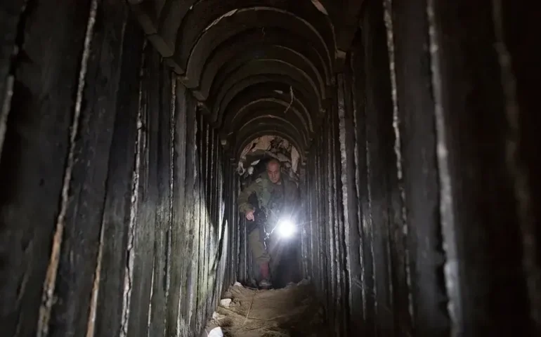 Inundação de túneis é 'apenas uma das ferramentas' de Israel contra ameaça subterrânea do Hamas, diz porta-voz do Exército