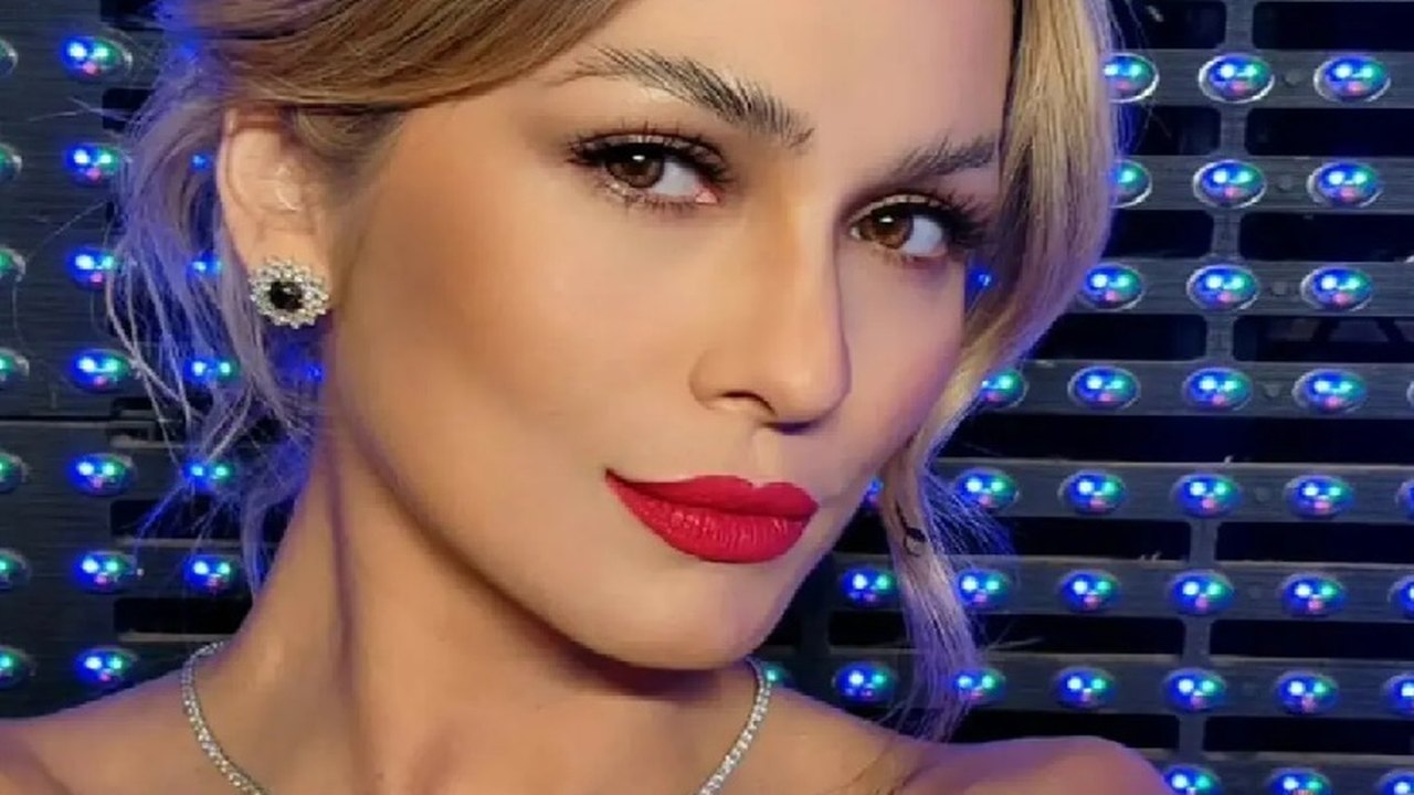 Lívia Andrade relata ‘ataque’ de pulgas: ‘Tive que ir para um hotel’