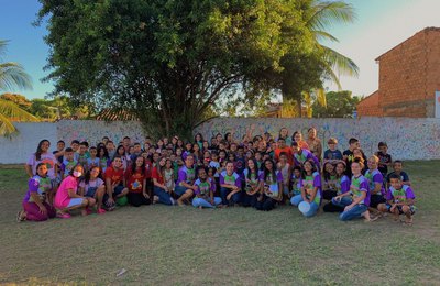 Artista plástica alagoana realiza trabalho em parceria com Ibratin em comunidade de Paripueira