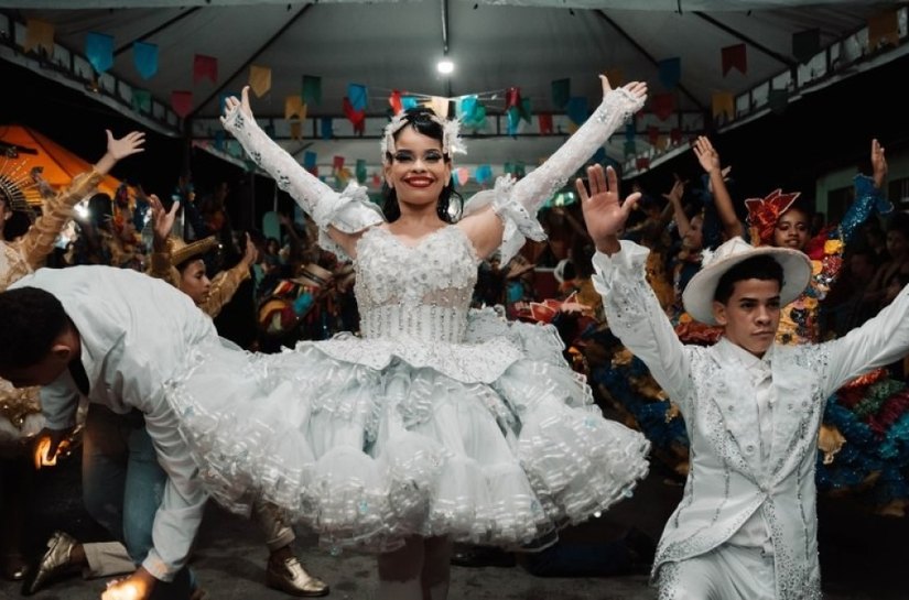 Caravana do Forró 2026 levou apresentações de quadrilhas juninas e shows ao Povoado Chã da Imbira