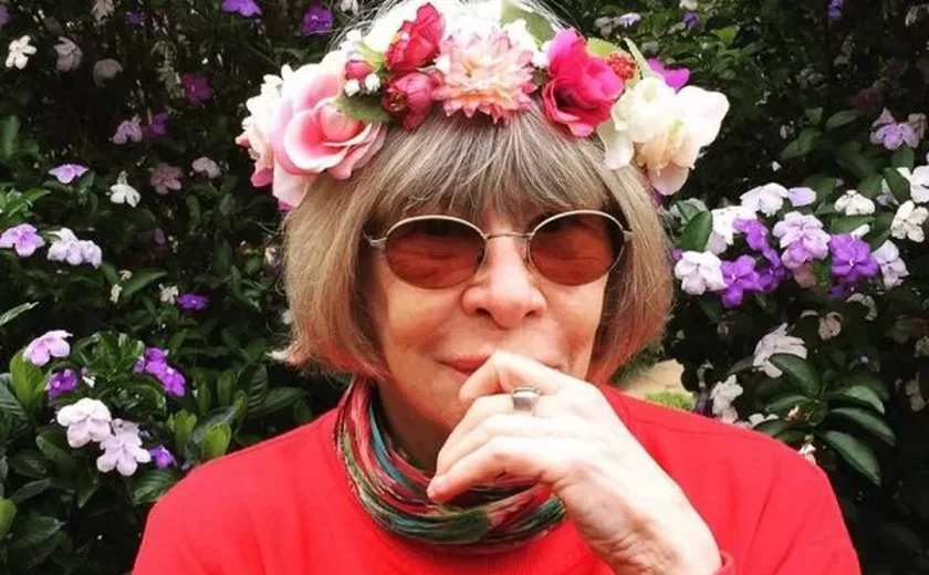 “Queria ficar trancada no quarto”, diz Rita Lee sobre Réveillon