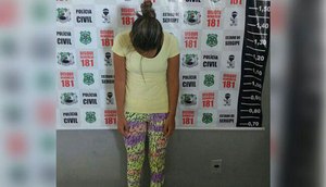mulher lagarto preso