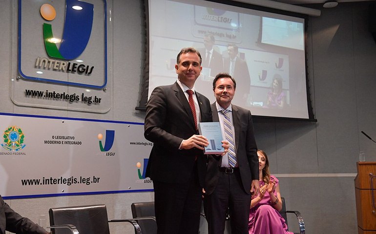 Advocacia do Senado contribui para fortalecimento da instituição, diz Pacheco