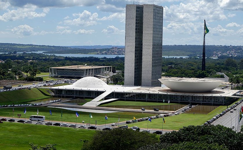 Mudanças nas regras de inelegibilidade estão na pauta do Plenário nesta quarta