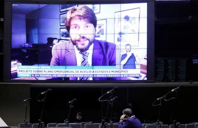 Plenário da Câmara aprova ajuda a estados e municípios para compensar perda de arrecadação