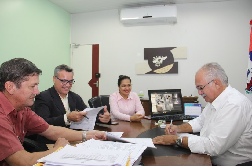 Prefeitura de Arapiraca e BB firmam convênio para retomar AABB Comunidade