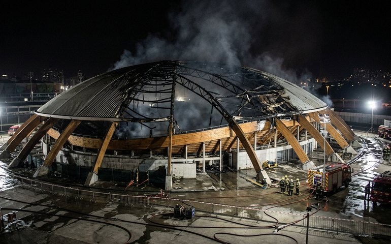 Incêndio atinge Velódromo do Parque Olímpico, no Rio de Janeiro