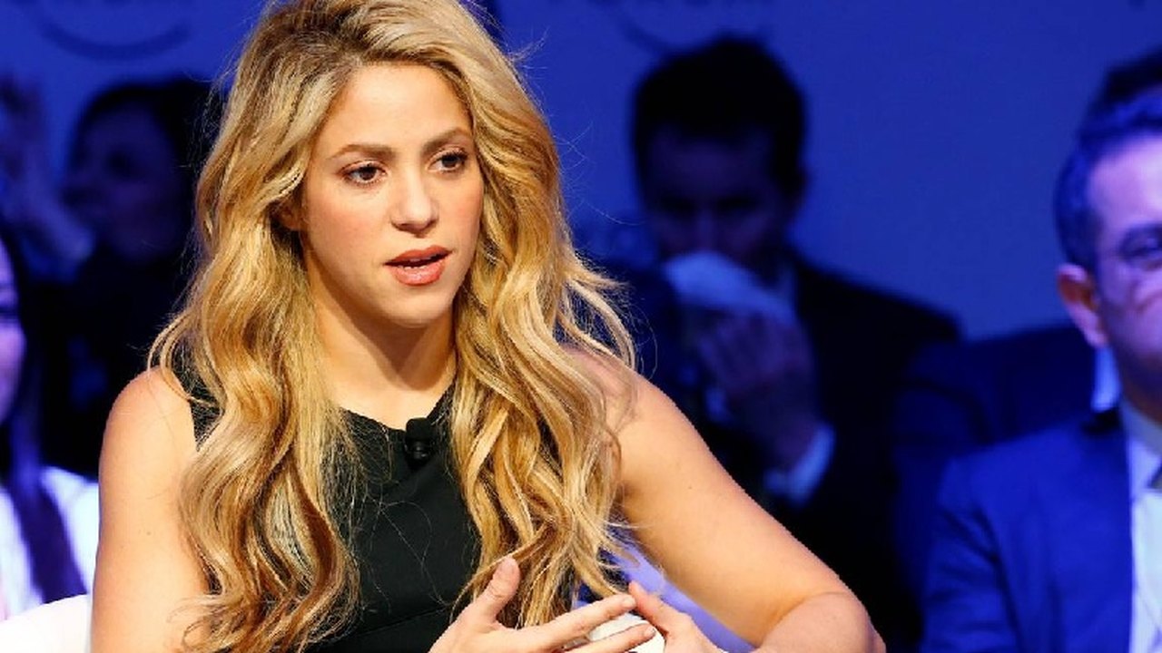 Shakira critica Piqué e ironiza supostas traições em nova música; ouça