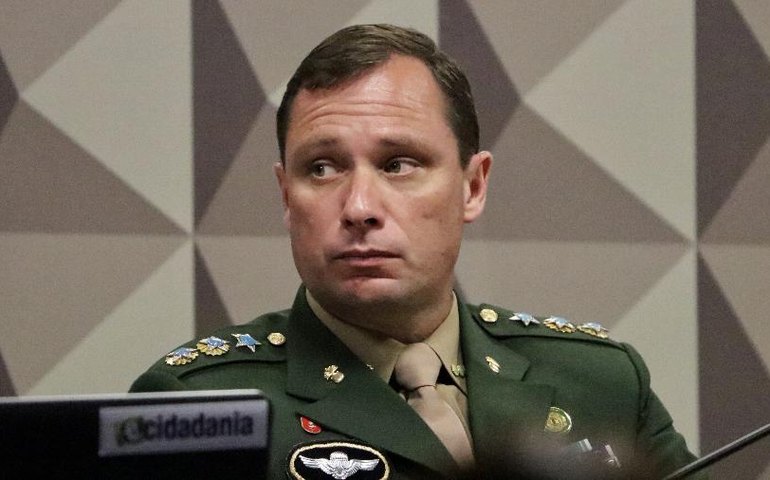 Em delação à PF, Mauro Cid diz que Marinha teria aceitado golpe de Estado proposto por Bolsonaro