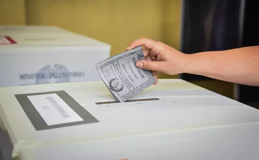 Itália abre urnas para referendo sobre cidadania para imigrantes