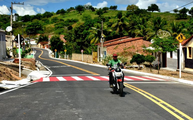Programa Alagoas de Ponta a Ponta leva urbanização e cidadania para povoados de Traipu
