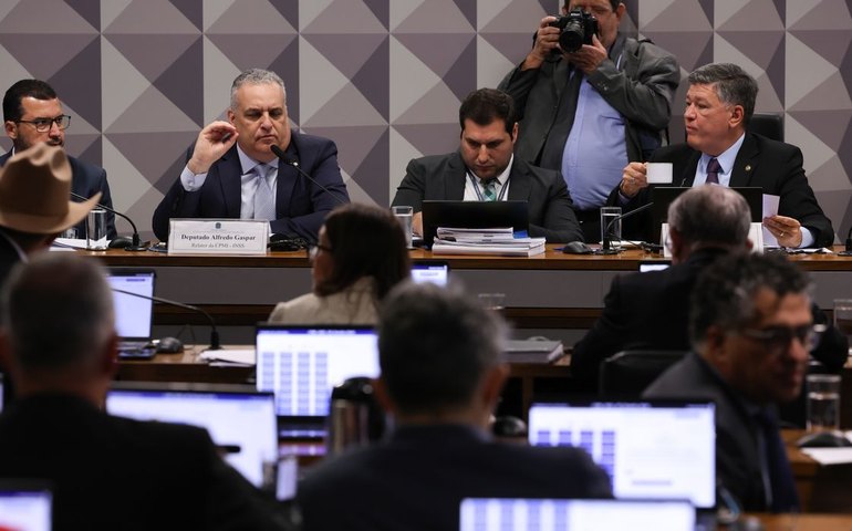 CPMI do INSS rejeita convocar Lulinha e o ministro Jorge Messias