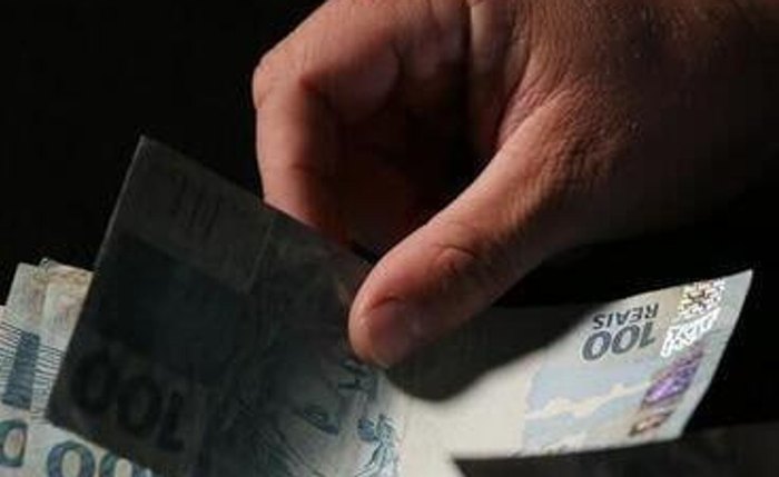 Governo gasta mais do que arrecada, e rombo fiscal sobe 15% em um ano