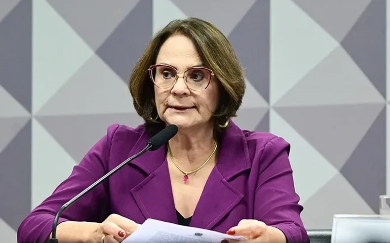 Damares Alves propõe código de conduta no STF e cobra combate ao feminicídio