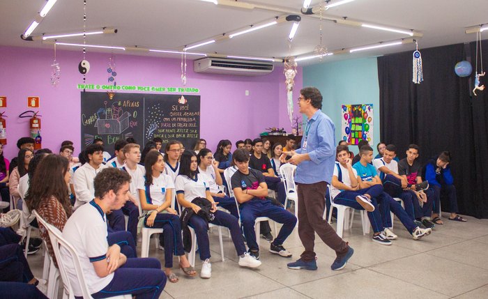 Evento é parte do projeto Eleitor Jovem e contou com a participação do desembargador Carlos Cavalcanti