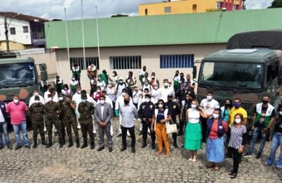 Ação do Exército e prefeitura de combate à Covid-19 continua nesta terça em Palmeira