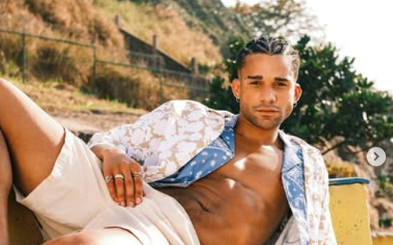 Lucas Leto comenta beijo em Álvaro, colega da 'Dança dos Famosos': 'Natural e sem mistério'